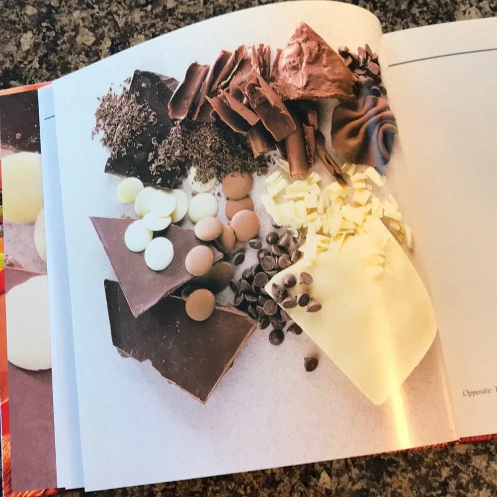 Nestle Best-Loved Cookies and Chocolate Box Books